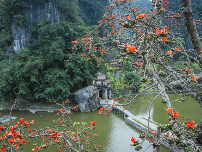 Hoa Lư: Kinh đô ẩn mình trong núi đá