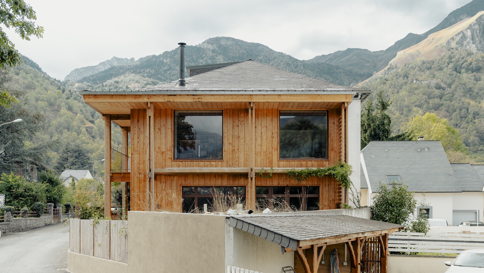 Laruns Pyrenees Mesnil Architectures