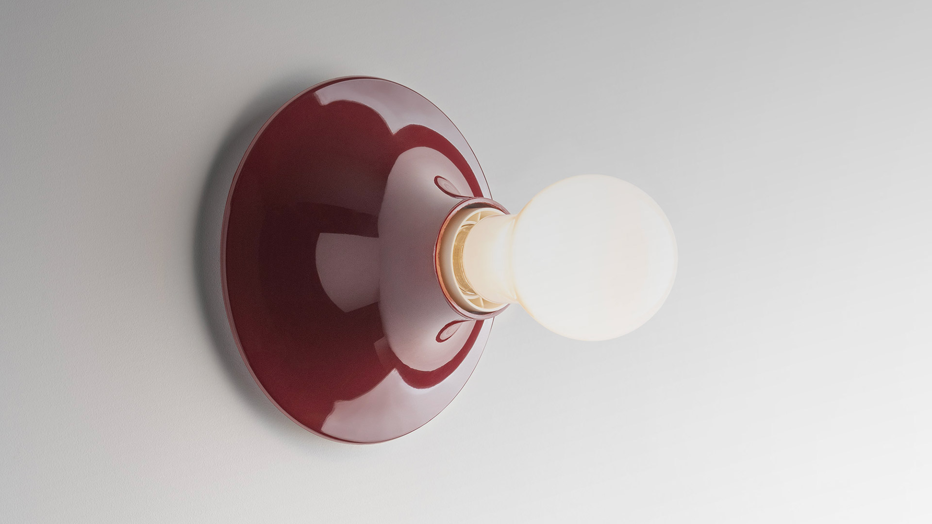 tati den tuong wall lamp