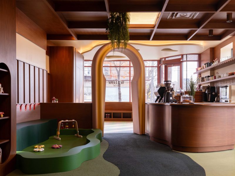 The Willow Play Cafe: “Hang thỏ” thần tiên giữa lòng Toronto